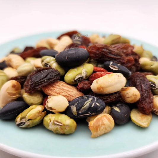 Berry Beany Medley (Raisins, beans, seeds, goji berries, pistachios, almonds)