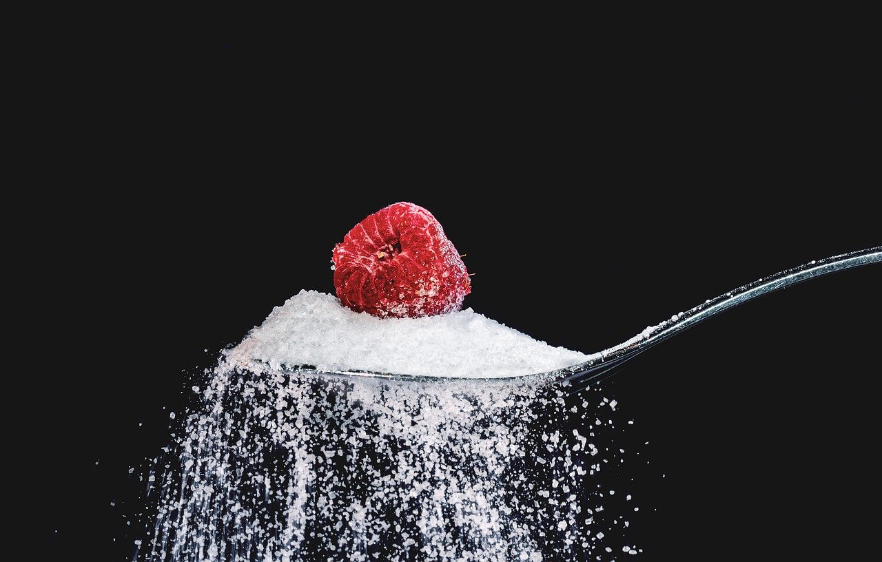 Refined sugar vs natural sugar in fruits