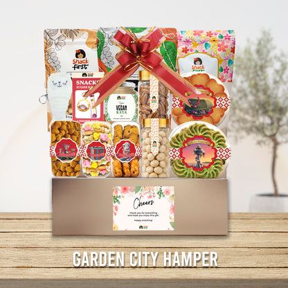 SingaPlay Snack + Toy Singapore Theme Gift Sets and Hampers
