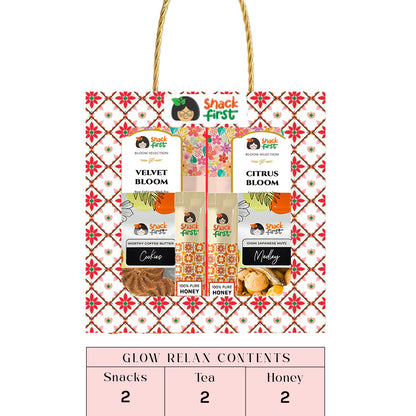 Snacks with Tea and Honey (Golden Divine Glow Gift Sets)