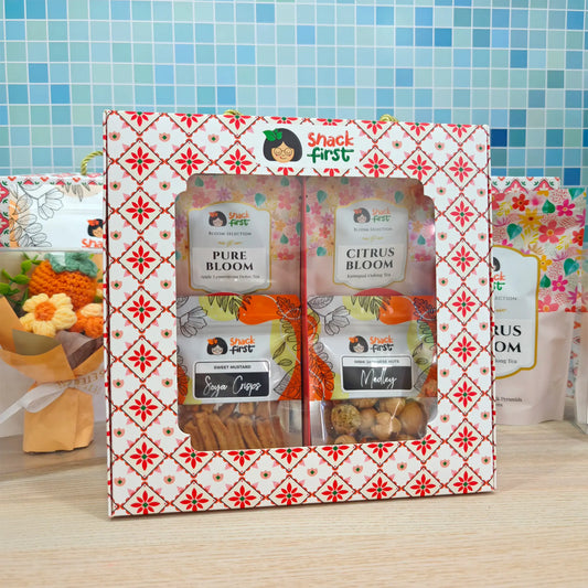 Snacks with Tea and Honey (Golden Glow Gift Sets)