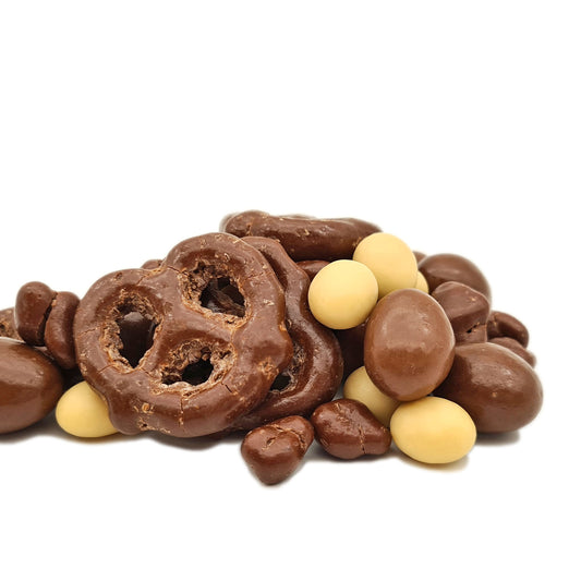 Chocoholic Medley (Chocolate Pretzels, Almonds, Macadamias, Yoghurt & Chocolate Raisins)